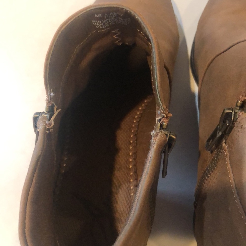 American Rag booties brown size 7.5 - Picture 6 of 6